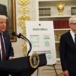 trump-recounts-helping-out-‘incomparable’-tim-cook-as-longtime-apple-ceo-steps-down