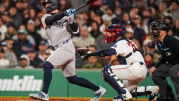 randal-grichuk-finally-has-bust-out-game-in-yankees’-win-over-red-sox