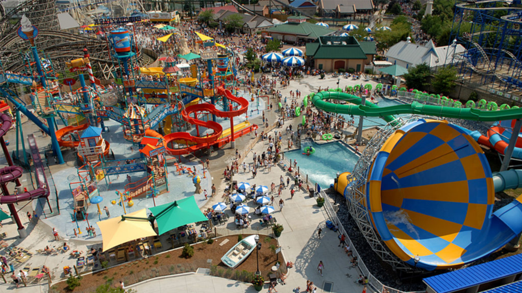 viral-mask-ban-at-amusement-park-abruptly-reversed-after-fierce-backlash-online