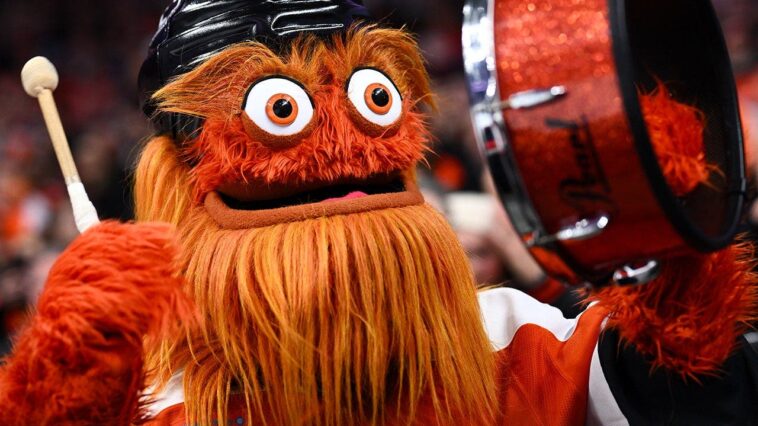 flyers-mascot-gritty-pens-letter-to-fans-ahead-of-first-playoff-game…-eight-years-after-he-debuted