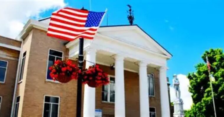 breaking:-virginia-court-strikes-down-democrat-gerrymander-referendum-as-unconstitutional,-judge-blocks-vote-certification-and-issues-injunction