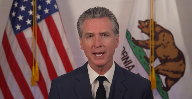 in-major-blow-to-newsom,-appeals-court-blocks-california-law-that-banned-masks-for-ice-agents