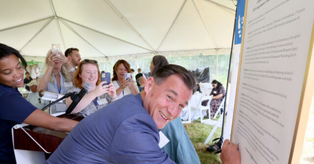 elitist-new-york-democrat-rep.-tom-suozzi-refers-to-south-as-‘our-poor-brothers-and-sisters’
