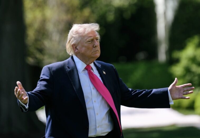 dems-outraise-gop-ahead-of-midterms-—-but-republicans-have-a-huge-hidden-war-chest