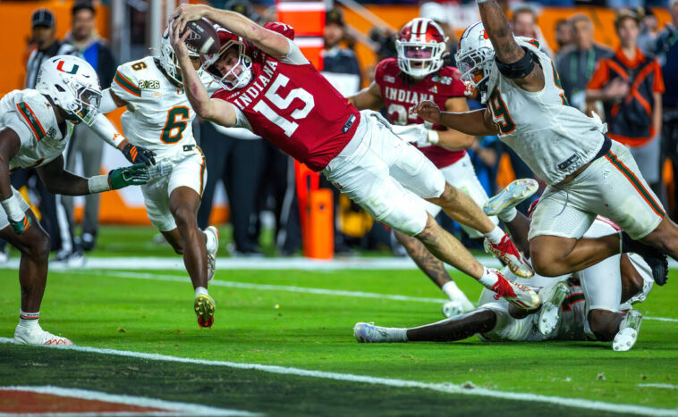 nfl-draft-odds:-how-to-bet-on-the-2026-nfl-draft,-no-1-pick-odds,-fernando-mendoza-a-lock-for-no.1