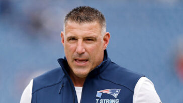 patriots-coach-mike-vrabel-to-seek-counseling-amid-release-of-new-bombshell-pics
