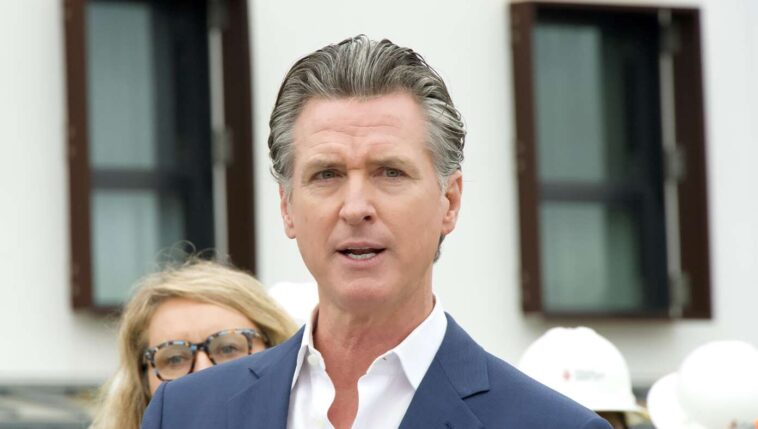 gavin-newsom-admits-he-really-doesn’t-want-to-be-president,-he-just-wants-to-leave-california