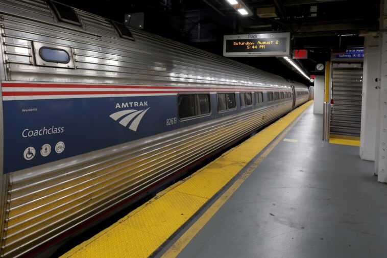 amtrak-drags-metro-north-to-court-after-mta-allegedly-slows-down-millions-of-commuters-during-petty-feud