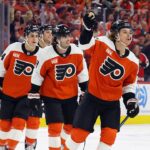 the-philadelphia-flyers-challenge-fans-to-eat-three-cheesesteaks-and-three-orders-of-fries-in-a-single-game