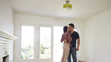 mortgage-rates-decline-for-third-straight-week,-offering-relief-ahead-of-spring-buying-season