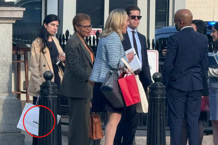 karen-bass-caught-doing-the-unthinkable-during-trump-visit