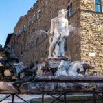 bachelorette-party-goes-too-far-and-tourist-damages-italian-statue-trying-to-touch-its-‘private-parts’