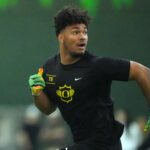 jets-take-tight-end-kenyon-sadiq-at-no.-16-in-2026-nfl-draft