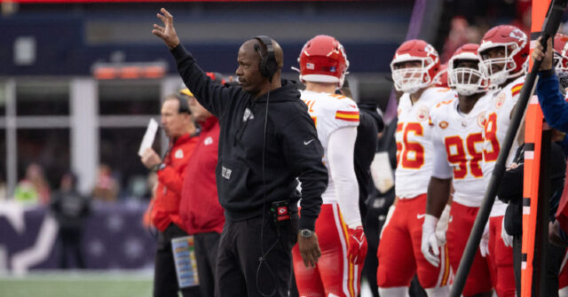 kansas-city-chiefs-defensive-backs-coach-arrested-on-domestic-battery-charge