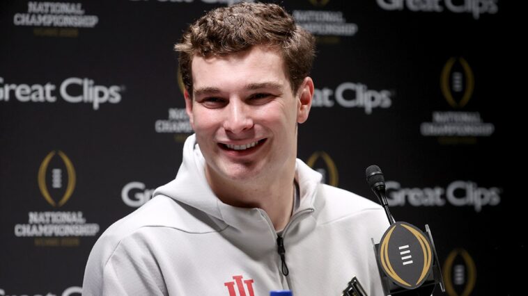 fernando-mendoza,-the-no-1-pick-of-nfl-draft-to-the-raiders,-tasked-with-returning-a-legacy-franchise-to-glory