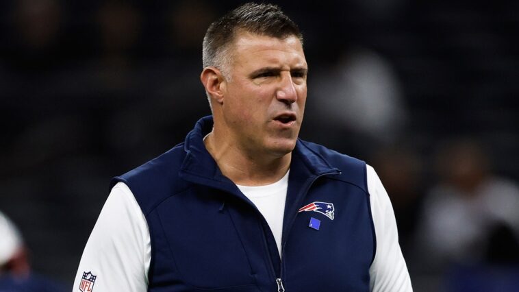 patriots’-mike-vrabel-speaks-out-after-photos-of-him-kissing-nfl-reporter-dianna-russini-leak