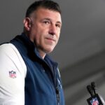 bombshell-new-photos-change-the-story-for-patriots-coach-mike-vrabel,-move-timeline-years-earlier