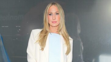 comedian-suffers-wardrobe-malfunction-on-morning-show,-responds-with-perfect-comeback