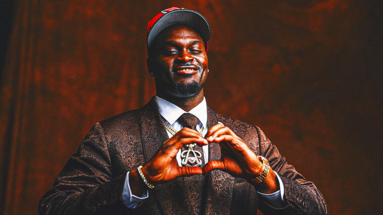 2026-27-nfl-offensive-rookie-of-the-year-odds:-love-or-mendoza-favored-early?