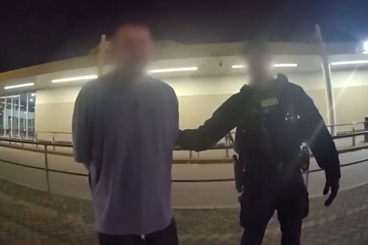 man-accused-of-kicking-at-airline-staff-and-biting-passenger-while-flying