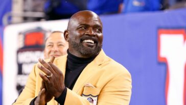 nfl-legend-and-hall-of-famer-abruptly-hospitalized,-lawyer-and-friend-issues-update