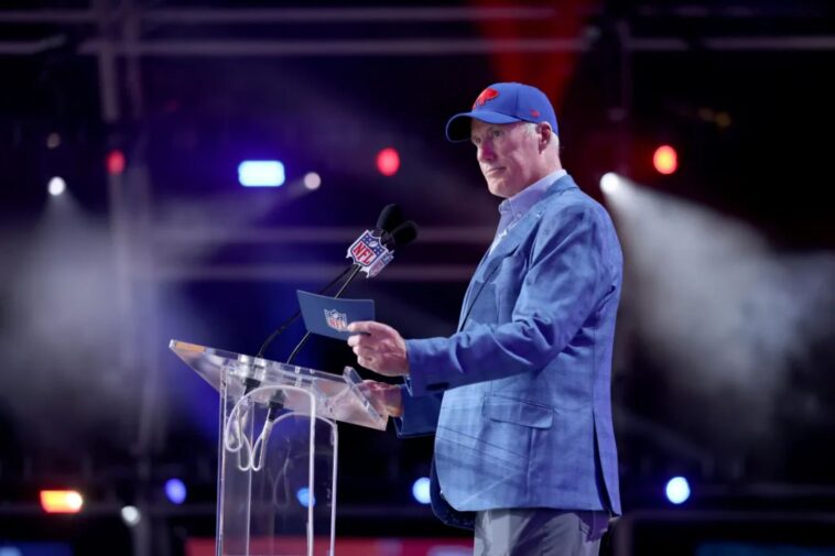 shane-conlan-butchers-bills’-2026-nfl-draft-pick-announcement-by-saying-completely-wrong-year