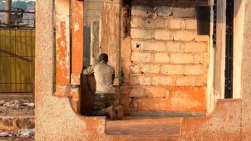 gunmen-stage-simultaneous-attacks-in-and-outside mali capital,-army-says