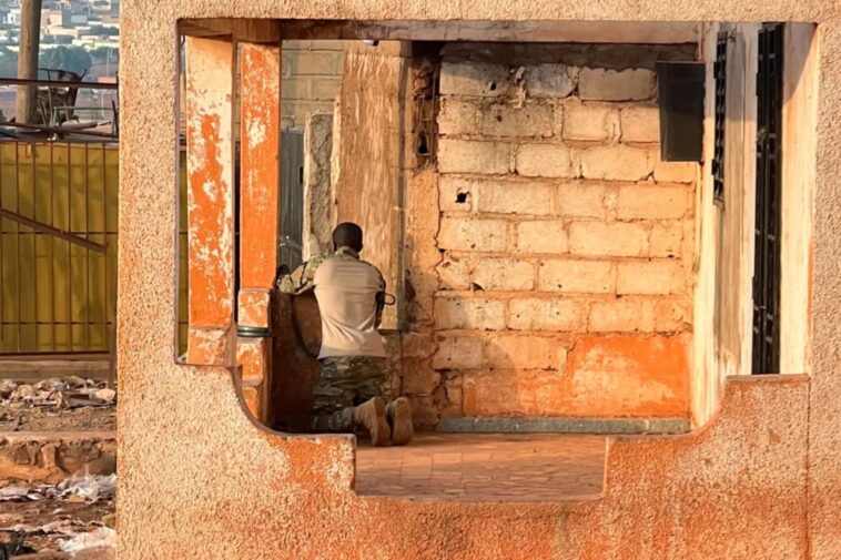 gunmen-stage-simultaneous-attacks-in-and-outside mali capital,-army-says