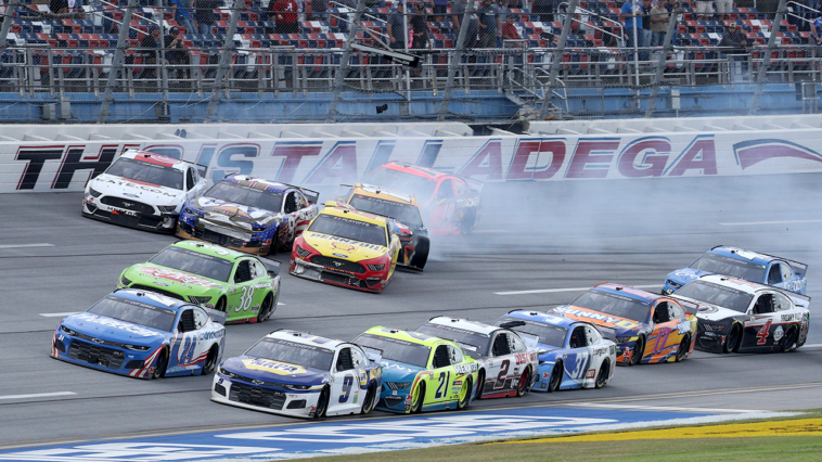 nascar-fans-pack-into-talladega-superspeedway-ahead-of-sunday’s-jack-links-500-race