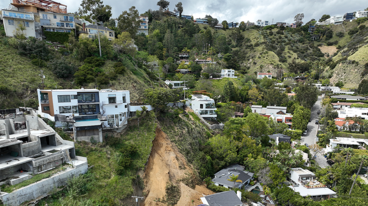 masked-burglary-crews-terrorizing-ritzy-neighborhoods-show-‘they’re-doing-their-homework,’-veteran-cop-warns