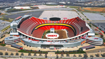 chiefs-owner-clark-hunt:-‘we’re-making-progress’-on-domed-stadium-renderings