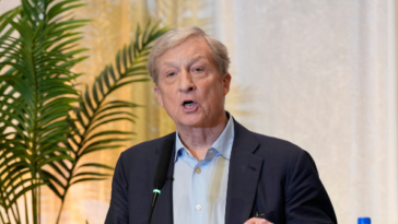 california-governor-candidate-tom-steyer-suggests-ice-be-put-‘in-jail’