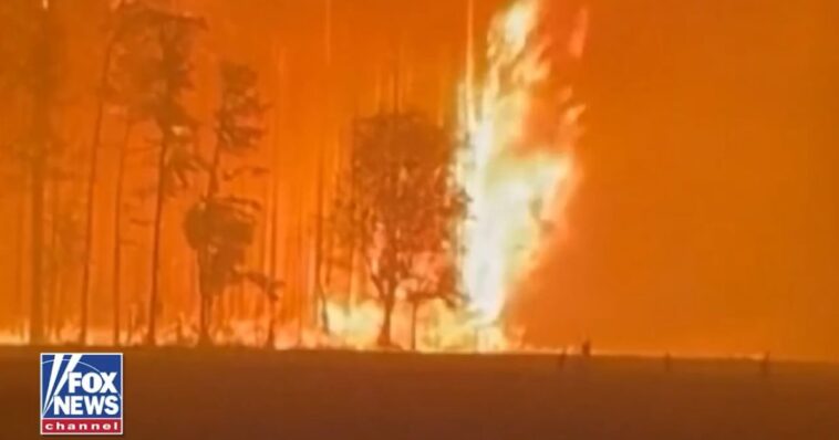 georgia-wildfires-burn-over-40,000-acres,-destroy-120-homes-(video)