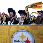steelers-pick-navy-rb-eli-heidenreich,-fans-at-pittsburgh-nfl-draft-go-totally-bonkers