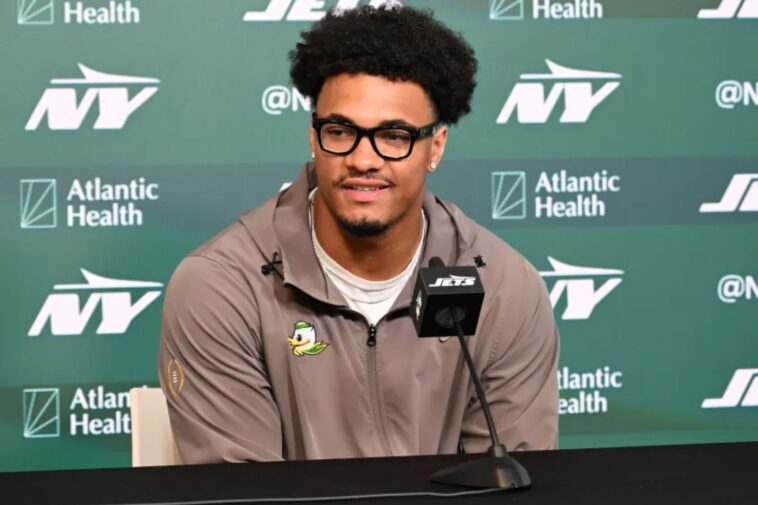 kenyon-sadiq-seeing-shedeur-sanders-get-pranked-caused-‘fear’-when-jets-made-nfl-draft-call