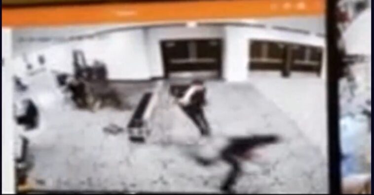 breaking:-president-trump-shares-footage-of-whcd-shooter-in-lobby-of-washington-hilton-(video)