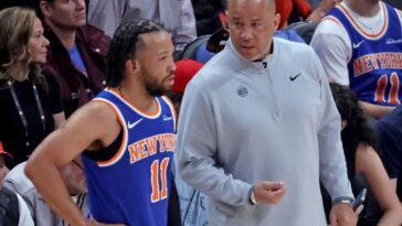 knicks’-jalen-brunson-downplays-yelling-spat-with-his-dad