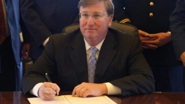 mississippi-governor-says-he-will-call-special-session-to-redraw-district-maps-after-scotus-ruling-on-race-based-districts