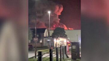 major-fire-breaks-out-at-british-raf-fairford-base,-used-by-the-usaf-for-air-strikes-on-iran