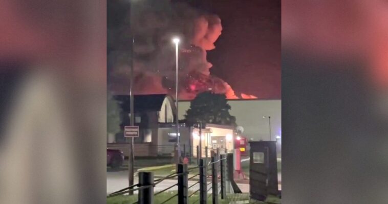 major-fire-breaks-out-at-british-raf-fairford-base,-used-by-the-usaf-for-air-strikes-on-iran