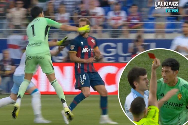 red-carded-goalkeeper-punches-opponent-in-face-as-spanish-soccer-game-descends-into-chaos