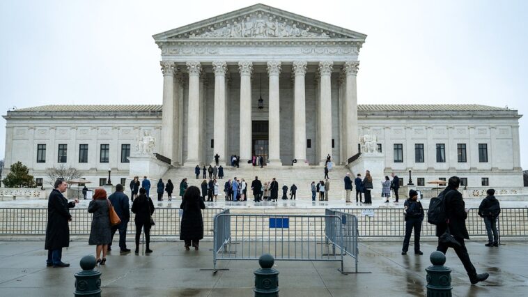 supreme-court-hands-gop-a-redistricting-win-by-striking-down-lower-court-block-on-texas-map