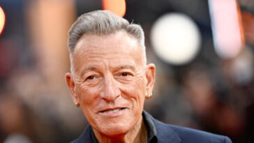 video:-bruce-springsteen-sends-‘prayers-of-thanks’-trump-wasn’t-harmed-in-whcd-shooting,-after-comparing-his-administration-to-nazis