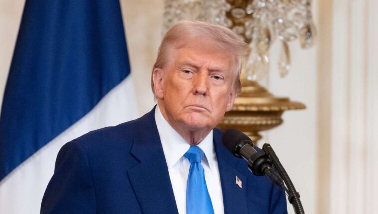 trump-enters-ceasefire-talks-with-democrats