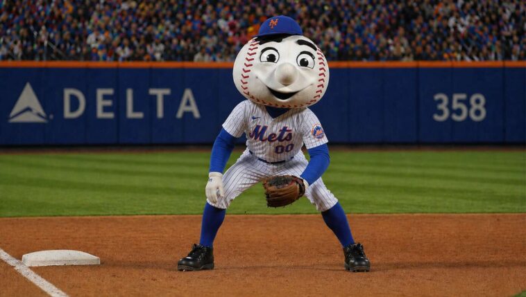 struggling-new-york-mets-to-start-mr.-met-at-third-base