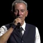 bruce-springsteen-condemns-political-violence,-opens-concert-with-“prayer-of-thanks”-that-president-trump-was-not-injured-in-the-whcd-assassination-attempt