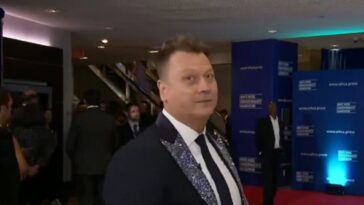fox-news-host-jimmy-failla-caught-on-hot-mic-blasting-‘pathetic’-security-at-whcd-before-the-shooting:-‘two-random-chicks-holding-the-front-door-open…-they’re-not-even-trying-anymore’-(video)