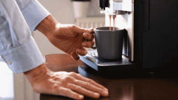 coffee-expert-warns-one-lazy-habit-can-turn-your-single-serve-machine-into-a-germ-trap