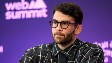 who-is-hasan-piker?-meet-the-far-left-streamer-who-is-stirring-up-controversy-and-dividing-democrats