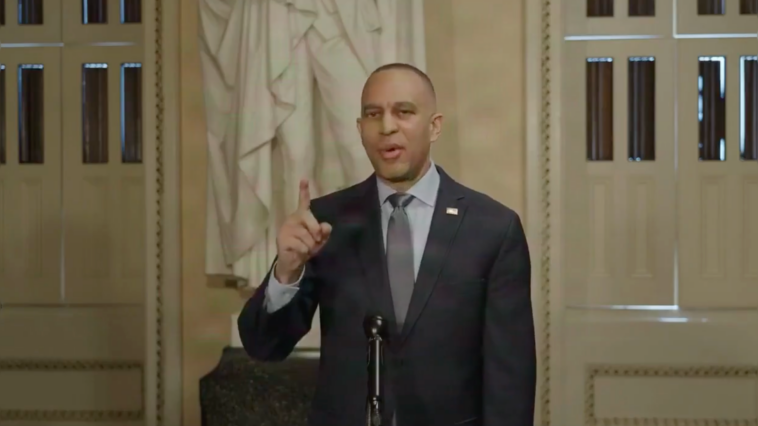 despite-another-assassination-attempt,-hakeem-jeffries-doubles-down-on-violent-rhetoric-calling-for-‘maximum-warfare’-against-gop-(video)